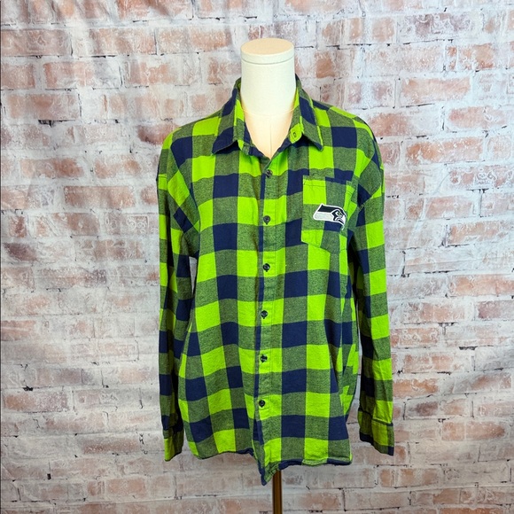 Seahawks Vibrant Green and Dark Blue Plaid Shirt - Picture 1 of 6